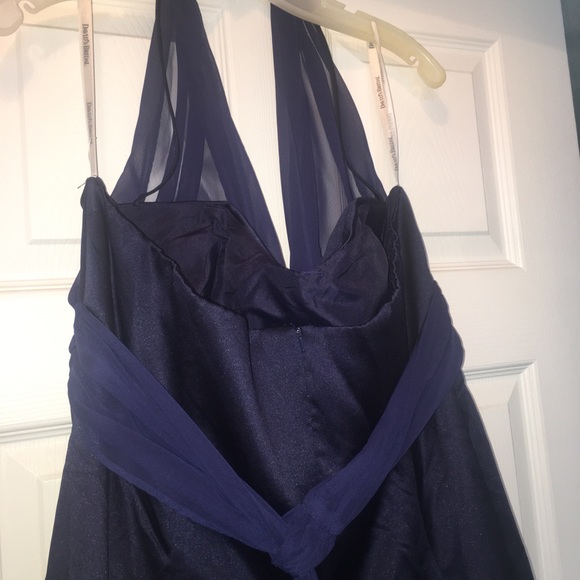 Gown - Picture 6 of 8